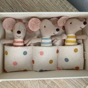 Maileg Triplets in Polka Dot Bedding (Grand Old Match Factory Box)